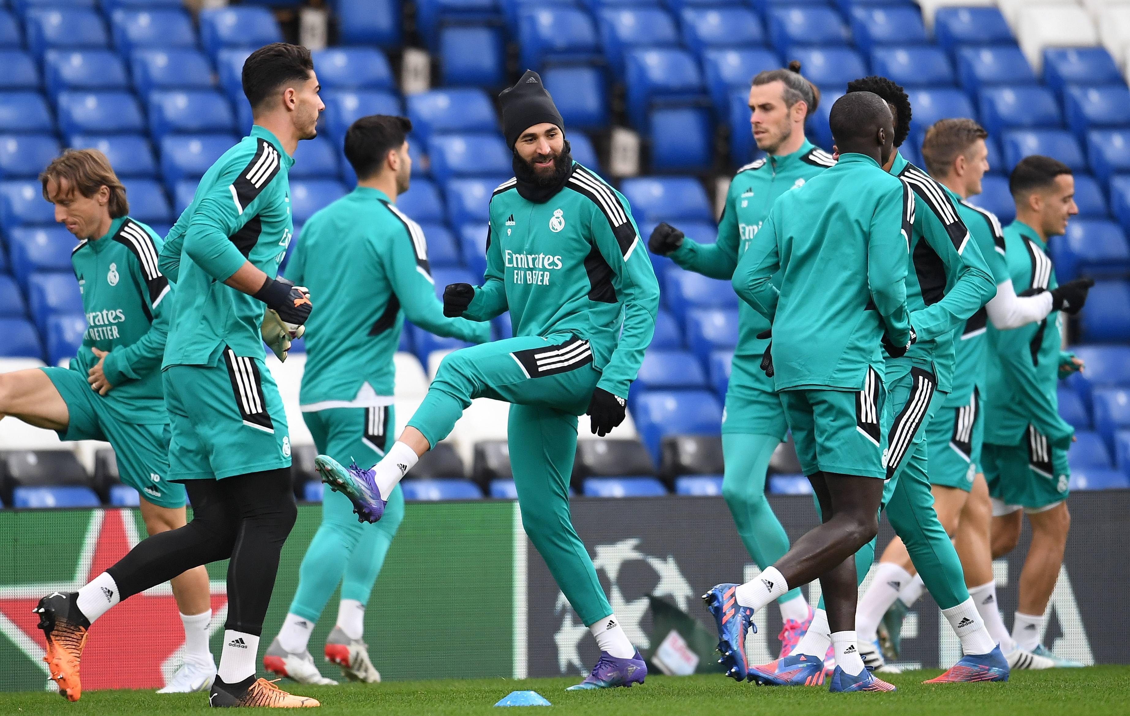 太狠了！赛前马德里竞技调整名单以备足总杯今晚马赛备战欧冠，新疆广汇围绕葡超遗憾出局的简单介绍